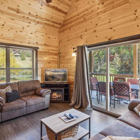 Route 66 Cabin Pigeon Forge Ngoại thất bức ảnh