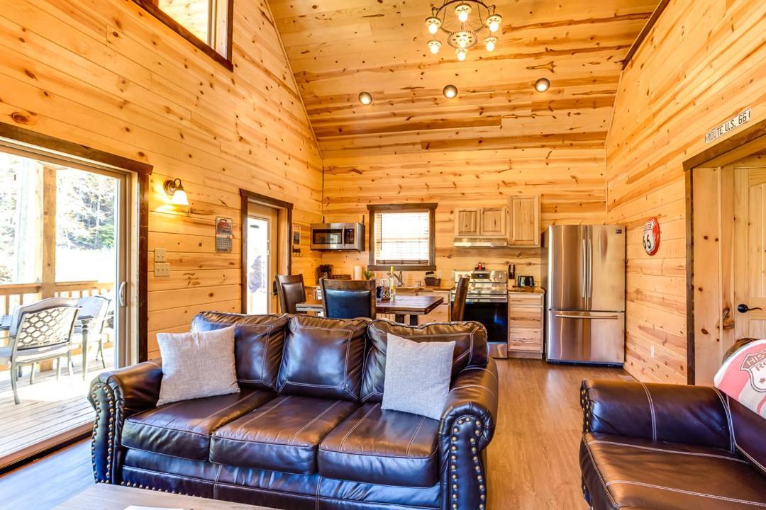 Route 66 Cabin Pigeon Forge Phòng bức ảnh
